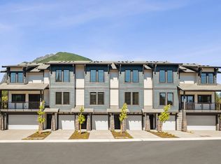 2002 SE 12th St, North Bend, WA 98045