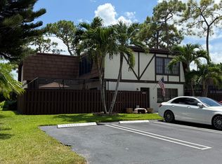 122 Weybridge Cir APT C, Royal Palm Beach, FL 33411