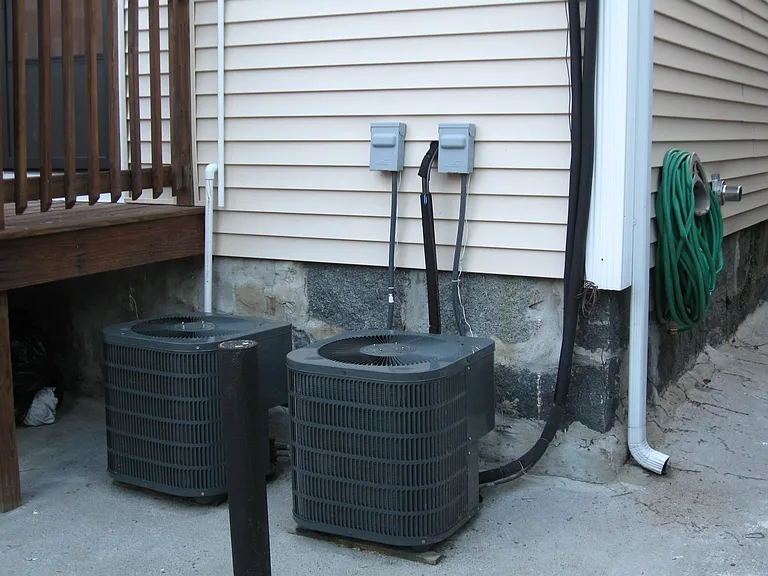 10 W Selden St #2 — Photo 15