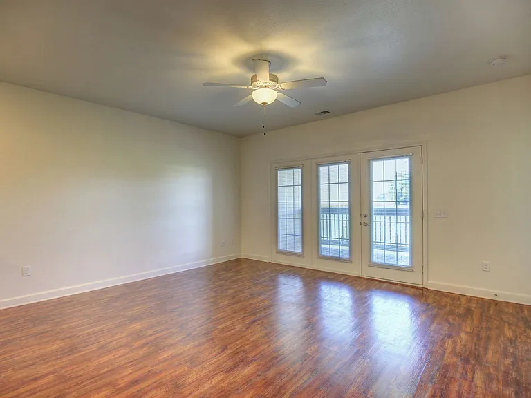 706 Inverness Rd — Photo 13