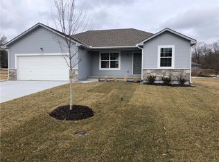 4712 E 136th Ct, Grandview, MO 64030