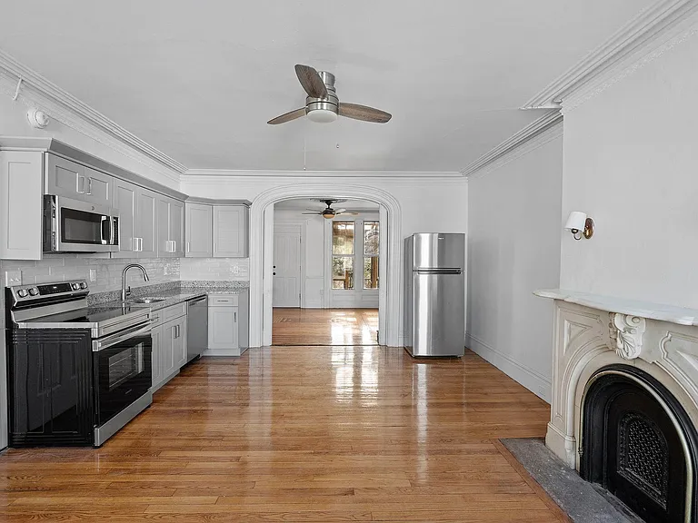 2182 5th Ave #1F — Photo 3