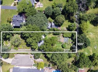 384 S Hill Ave, Elmhurst, IL 60126
