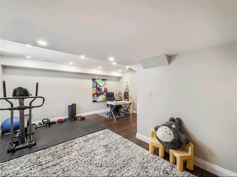 79 Greenwich Ave — Photo 19