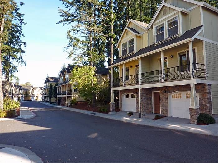 1st image of 1942 NE 48th Way