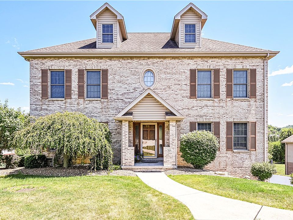 1st image of 706 Muirfield Dr