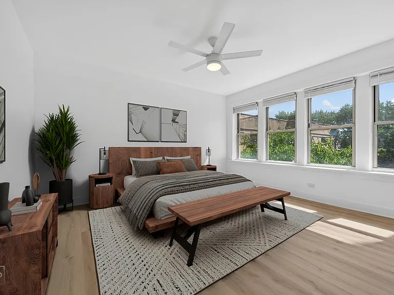 6310 N Artesian — Photo 24