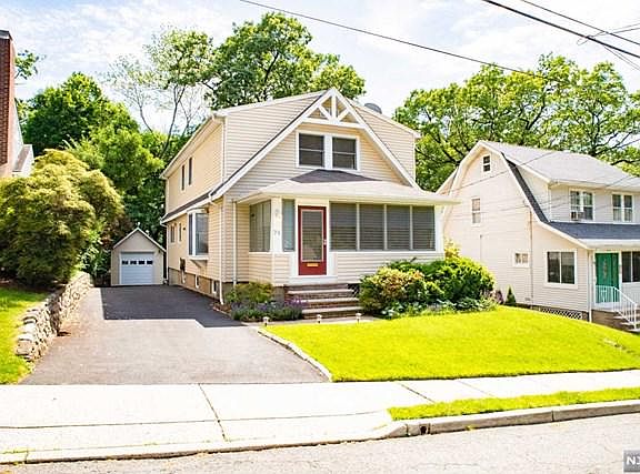 2nd image of 74 Payne Ave