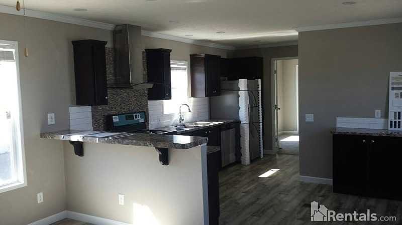 2nd image of 2507 214th St N Trlr 28