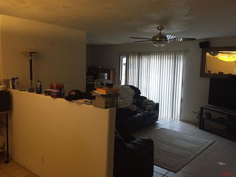 2nd image of 1432 E Rose Ave