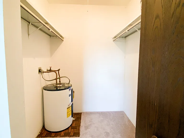 Model Master Closet