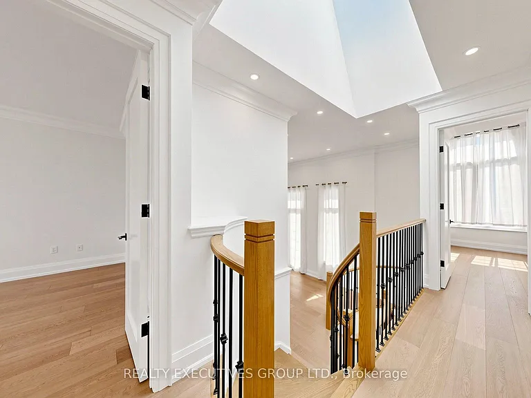 8 Limelight St — Photo 27