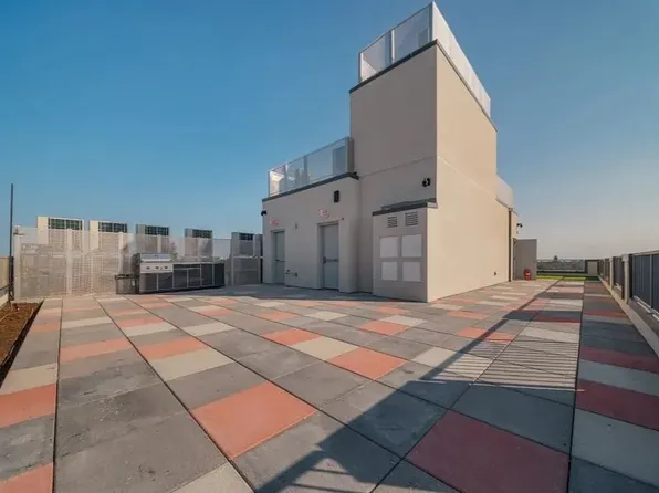 378 Weirfield Street image 19 of 24