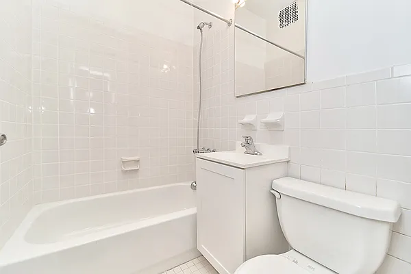 Rented by Living New York | media 19