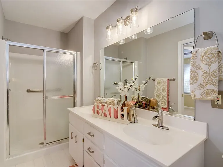 3649 Lynnwood Dr — Photo 19
