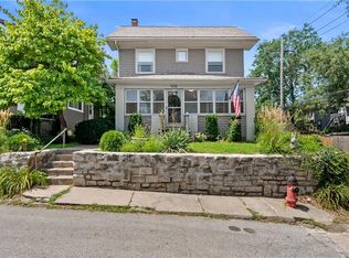 4218 Greenwood Pl, Kansas City, MO 64111