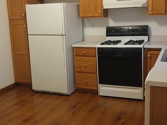 3rd image of 52 Gilliam Ct