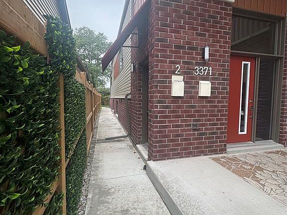 2nd image of 3371 Byng Rd #2