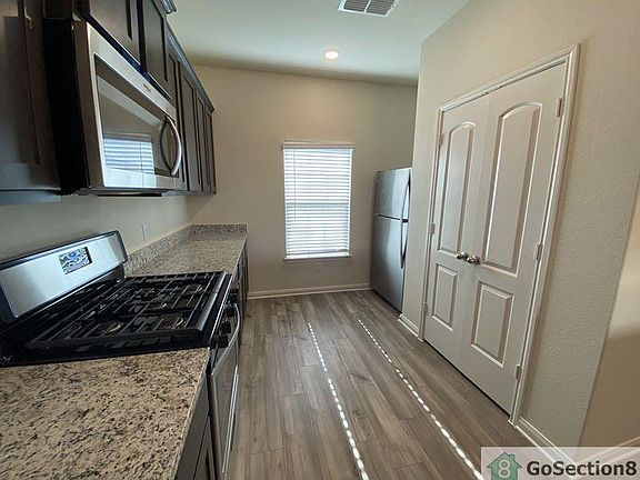 3rd image of 3032 Hereford Dr