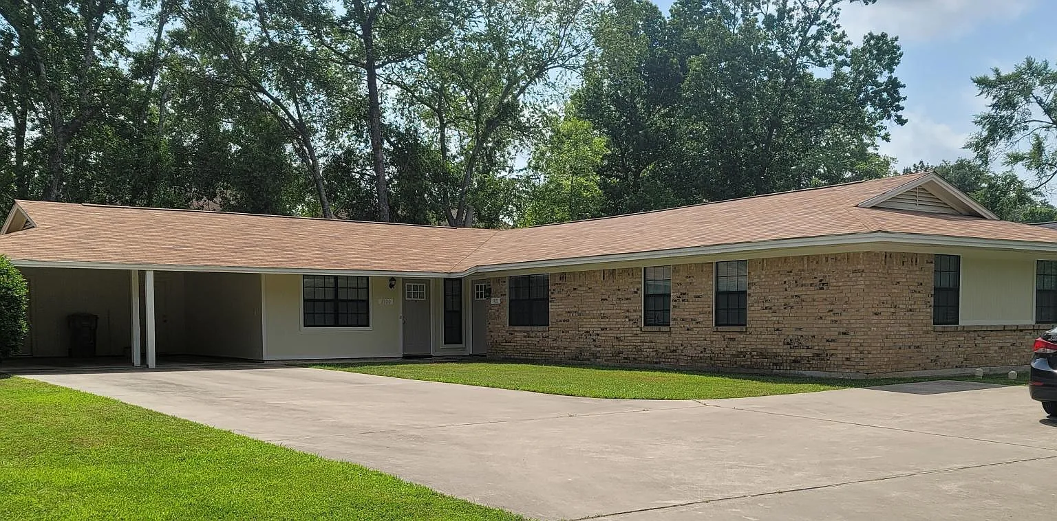 1320 Crooked Creek Dr — Photo 1