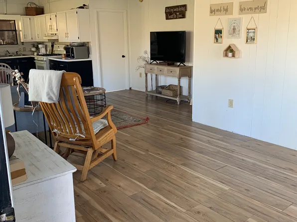 745 Wolf Pen Ridge Rd, Pell City, AL 35128
