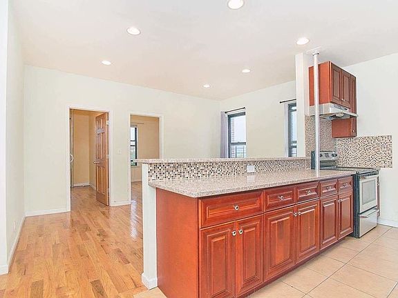 5th image of 501 W 135th St APT 17