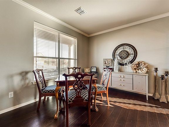 3rd image of 1131 Ute Cir