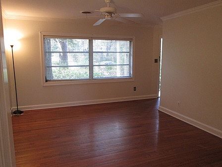 2nd image of 1529 Coombs Dr