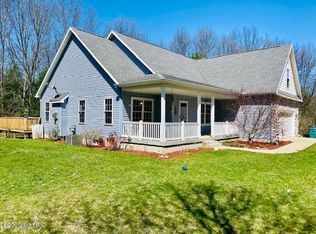 3901 Nestrom Rd, Whitehall, MI 49461