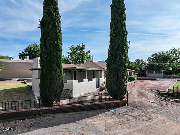 3rd image of 842 1ST Avenue