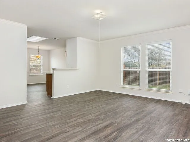 3 bed, 2.0 bath, 1237 sqft, $1,750 — Photo 4