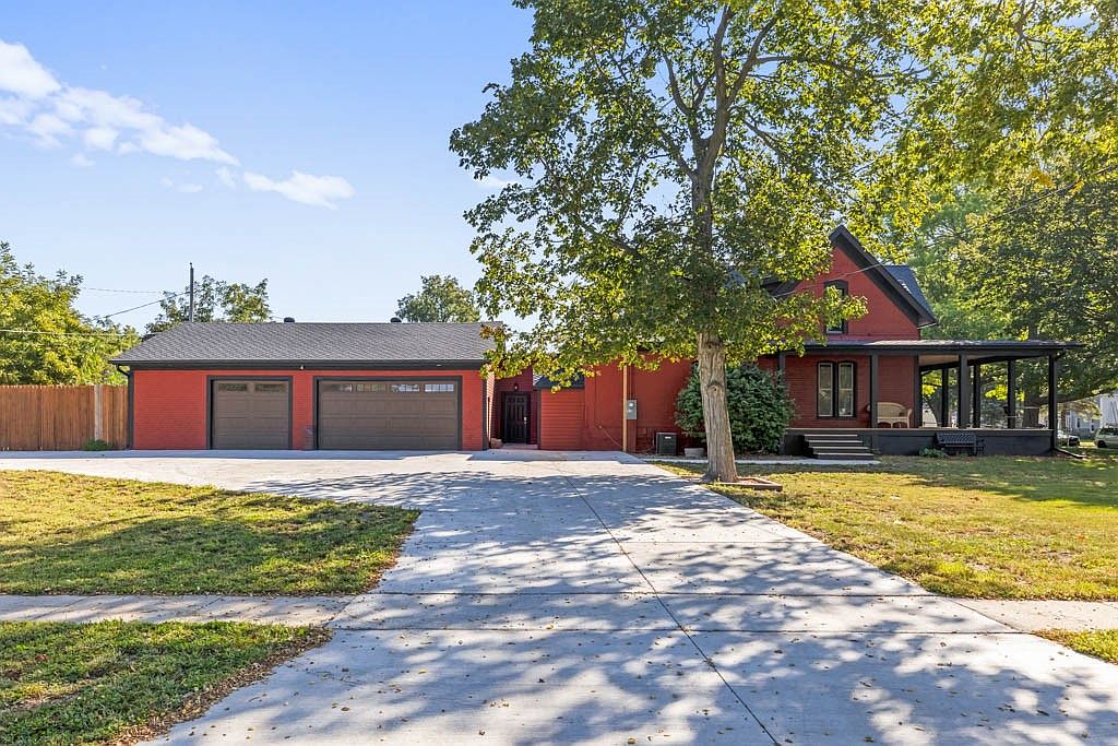 203 2nd St NE, Mitchellville, IA 50169 MLS 682313 Zillow