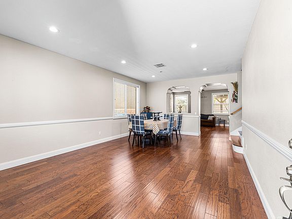 5th image of 2811 Bouquet Ln