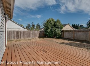 4015 Cherokee Dr, Springfield, OR 97478