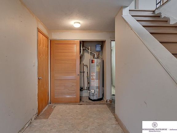4th image of 606 W 14th Ave