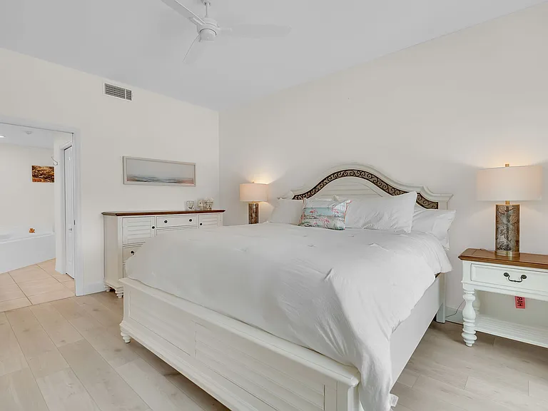 862 Hudson Ave #862 — Photo 25