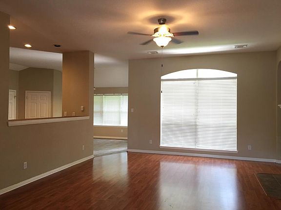 3rd image of 1506 Pagedale Dr