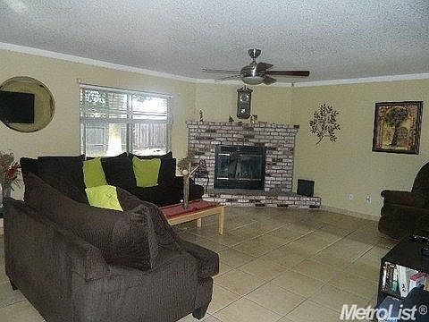 4th image of 5341 Maximillian Dr