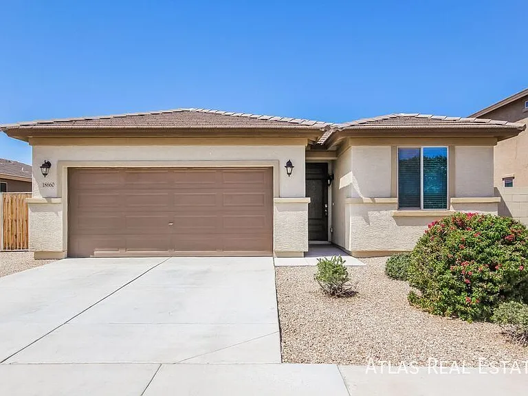 18660 W Robin Ln — Photo 1