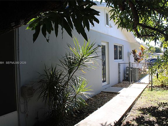 4th image of 12965 SW 76th Ter