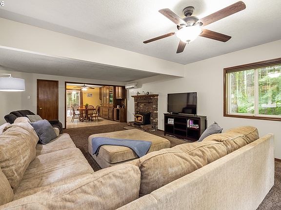 5th image of 1516 SE 389th Ave