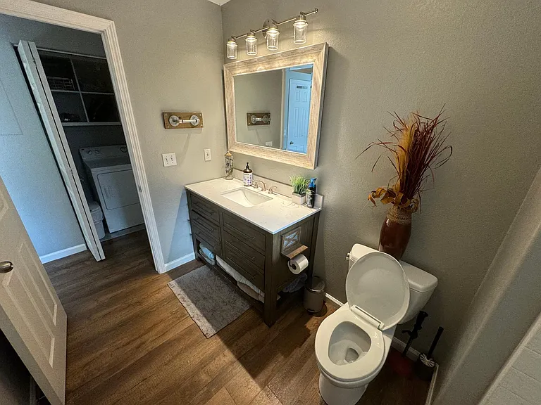 11305 Northwoods Blvd #D — Photo 13
