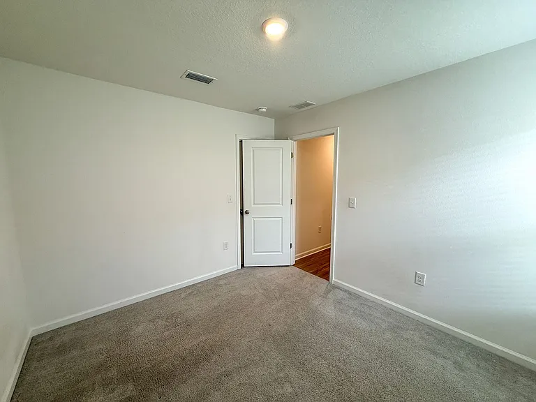 4615 Carlstrom Ln — Photo 13