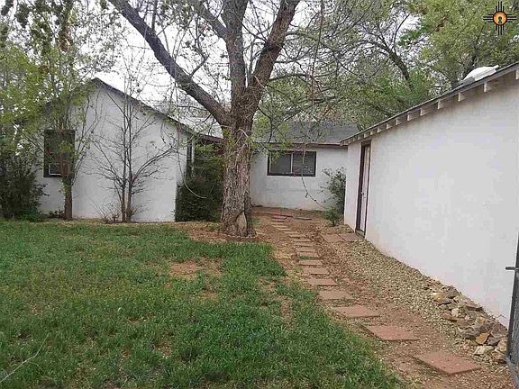 3rd image of 312 W 13th St