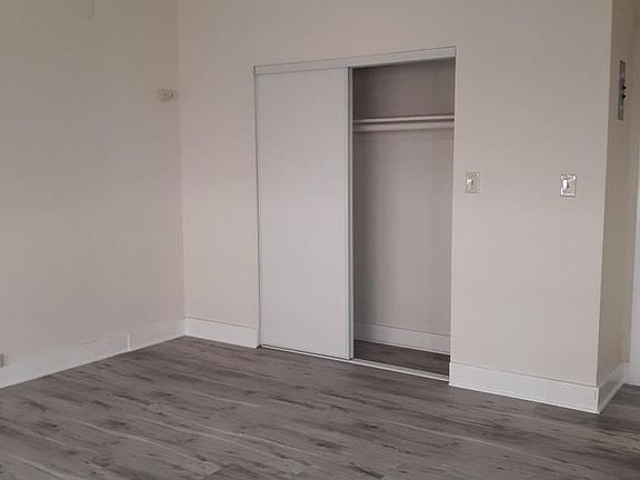 4th image of 3065 Leeward Ave APT 13