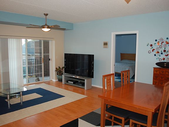 2nd image of 390 W Mahogany Ct Unit 401