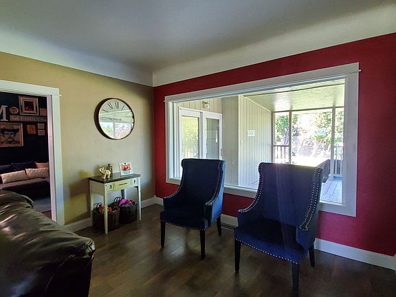 2nd image of 4617 W Sylvester St