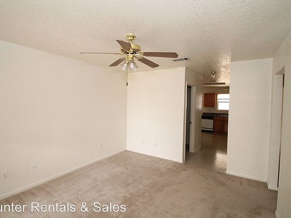 4th image of 919 Rosewood Dr APT B