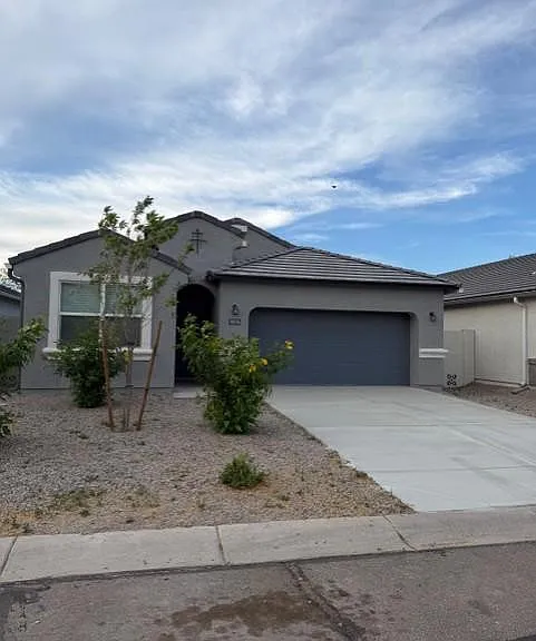 9816 E Hay Loft Dr — Photo 2