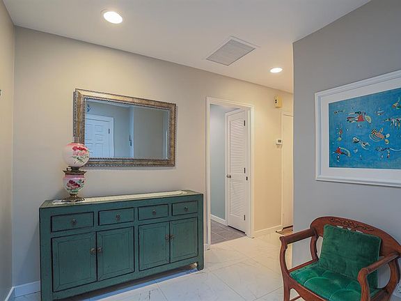5th image of 5830 Towhee Ln